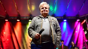 Zemřela Dana Drábová