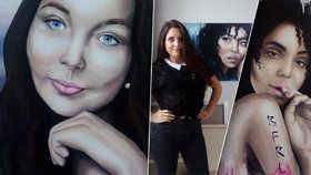 Osobitě zvěčňuje známé tváře na plátna i na bundy. „Snem je zahraničí,“ říká umělkyně Dana Voštová (21)