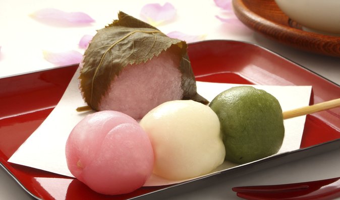 Jak se liší japonské sladkosti od našich? Rýžovou moukou a sladkými fazolemi!