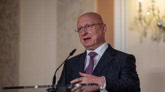 ČEZ dál povede Beneš, rozhodla rada. Místo má jisté na další čtyři roky ČEZ dál povede Beneš, rozhodla rada. Místo má jisté na další čtyři roky