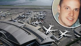 Zbloudilý plavec prošel kontrolou letiště JFK za 2 miliardy