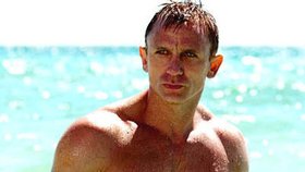 Daniel Craig se stydí za status sexsymbola