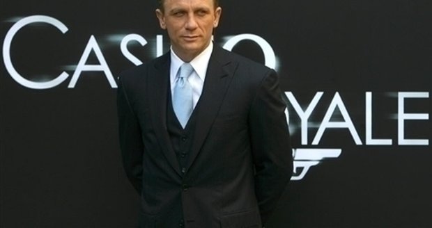 Daniel Craig