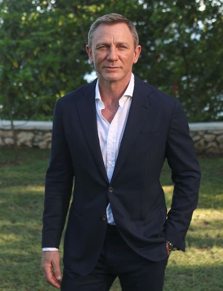  Daniel Craig