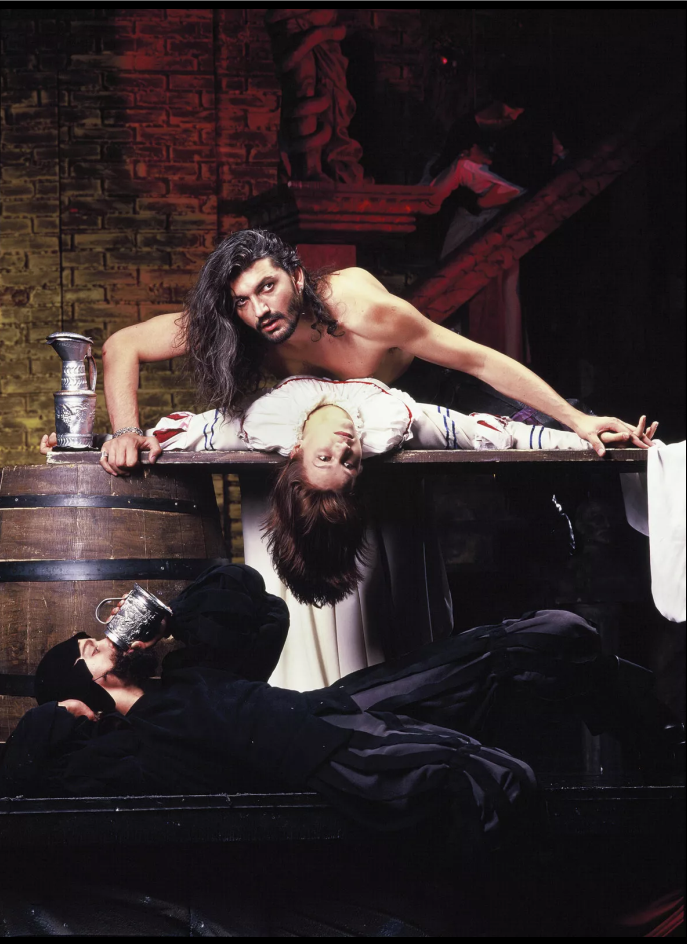 1995 Premiéra původního muzikálu Dracula v Kongresovém centru.