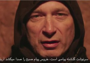 Daniel Landa ve videoklipu k písni Ariai bojuje proti ISIS.