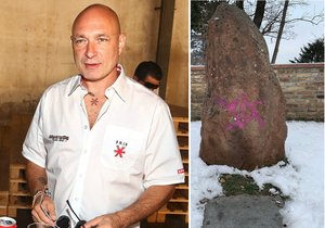 Vandal poškodil menhir na zahradě Daniela Landy