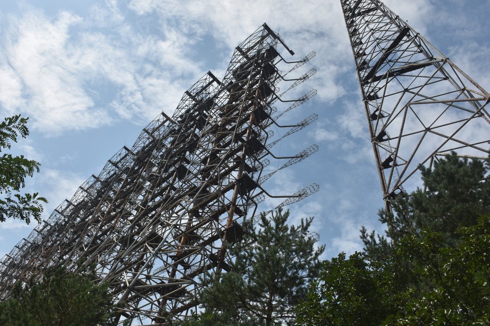 Zóna radiace 1, velký vojenský radar