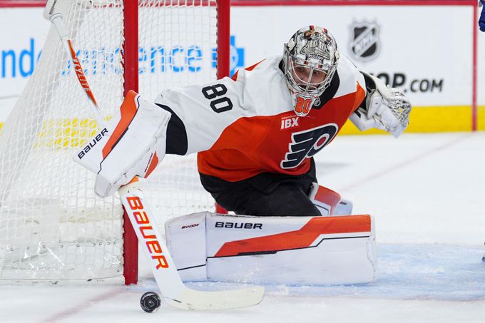 NHL ONLINE: Vladař čelí McDavidovi, chytat by měl i Vejmelka. Palát hraje v Chicagu NHL ONLINE: Vladař čelí McDavidovi, chytat by měl i Vejmelka. Palát hraje v Chicagu