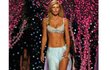 Daniela Peštová na přehlídce Victoria´s Secret na přelomu tisíciletí.