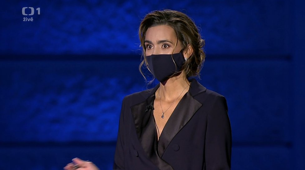 Předvolební superdebatu České televize moderovala Daniela Písařovicová.