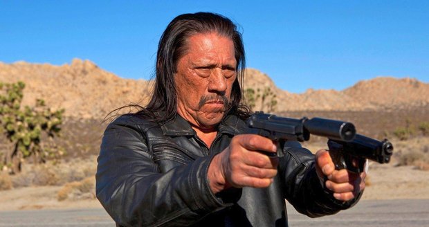 Drsňák Danny Trejo má srdce na správném místě! Jak pomáhá v boji s koronavirem?