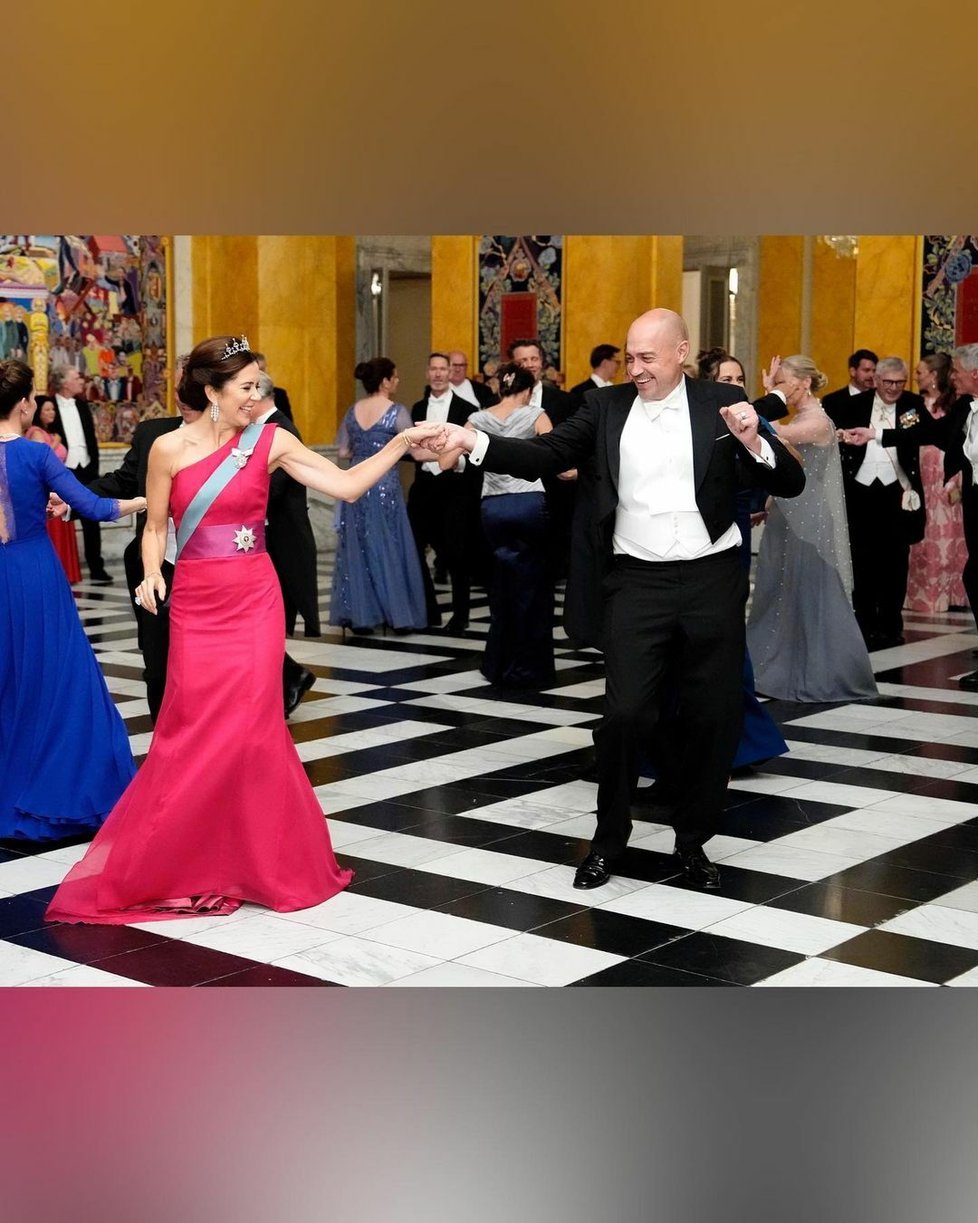Dánská královská rodina uspořádala ples jako z pohádky