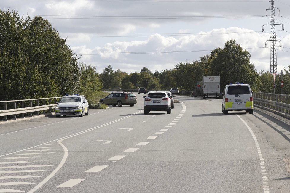 Obří policejní zásah kvůli únoscům: Dánové zatarasili dálnice i mosty, zastavili také provoz trajektů