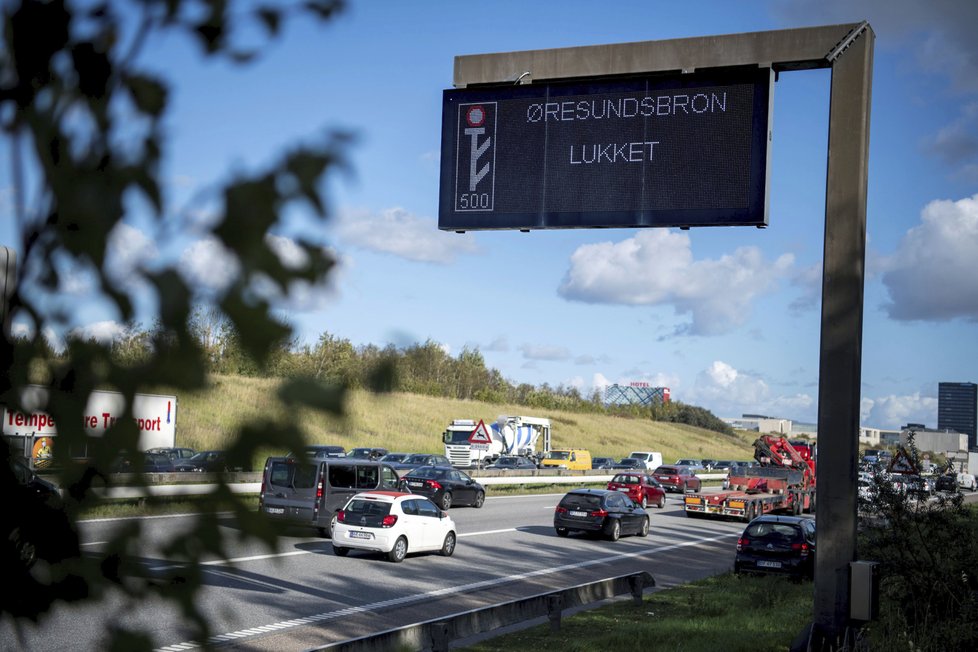 Obří policejní zásah kvůli únoscům: Dánové zatarasili dálnice i mosty, zastavili také provoz trajektů