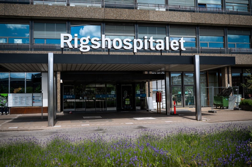 Rigshospitalet je špičkovou nemocnicí, v níž se starají o fotbalistu Christiana Eriksena, který zkolaboval při utkání Euro mezi Dánskem a Finskem