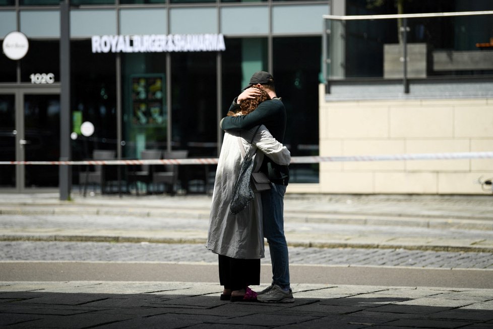 Obchodní dům v Kodani den po řádění střelce. (4.7.2022)