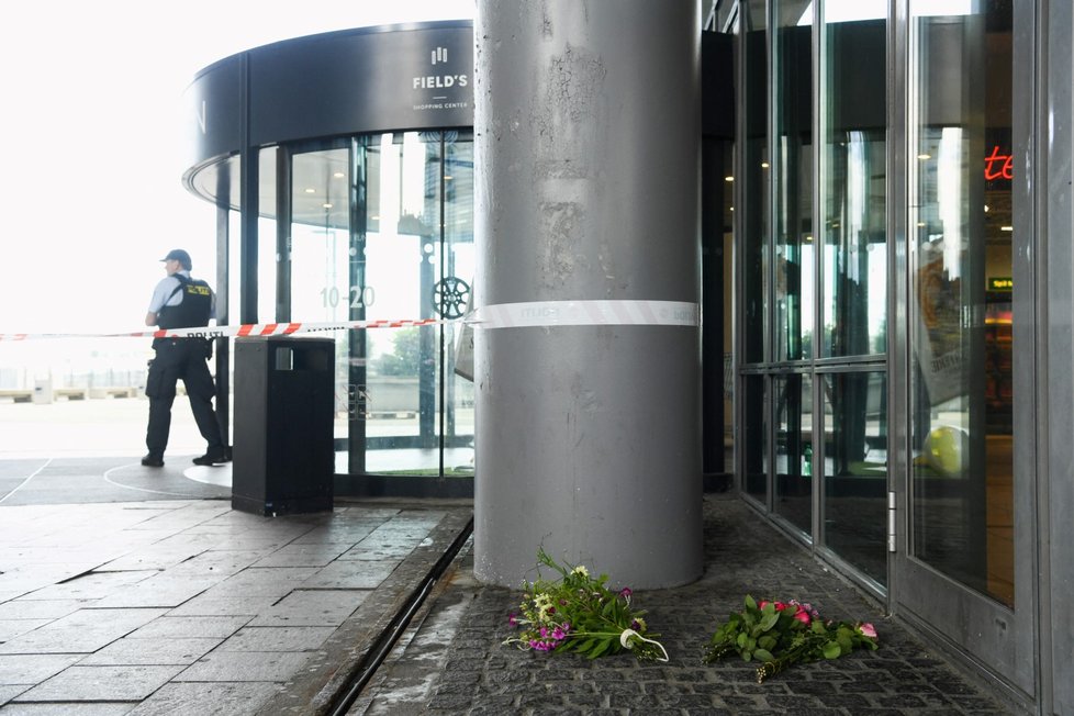 Obchodní dům v Kodani den po řádění střelce. (4.7.2022)