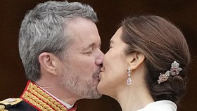 Král Frederik X. a jeho žena, královna Mary Elizabeth Donaldsonová  (14.1.2024)