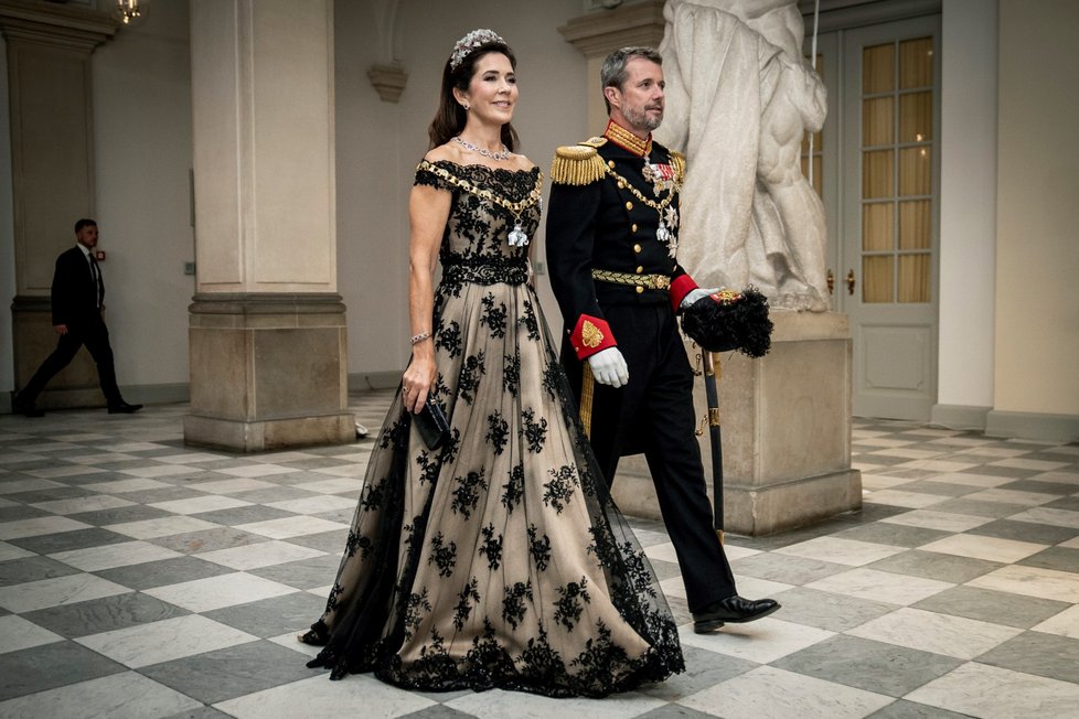 Nová dánská královna Mary s manželem Frederikem