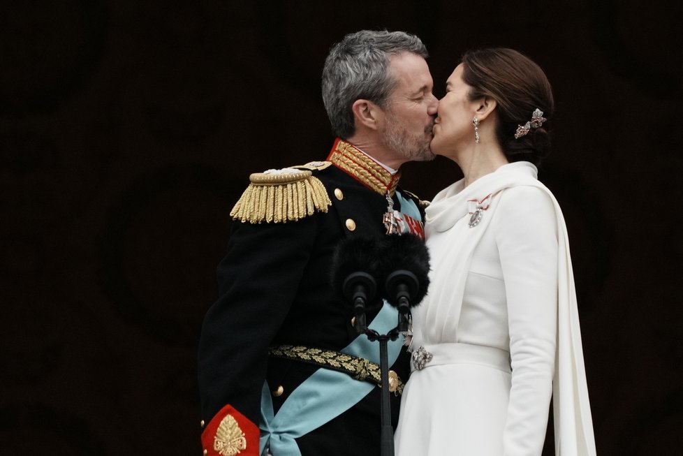 Král Frederik X. a jeho žena, královna Mary Elizabeth Donaldsonová  (14.1.2024)