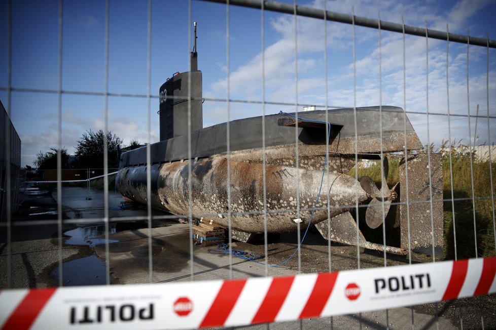 Zohavené tělo, jež bylo  nalezeno na pobřeží nedaleko Kodaně, patří hledané švédské novinářce Kim Wallové.