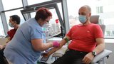 Novinka z Brna: Dárci krve nemusí na odběr, zdravotníci za nimi přijedou do práce 
