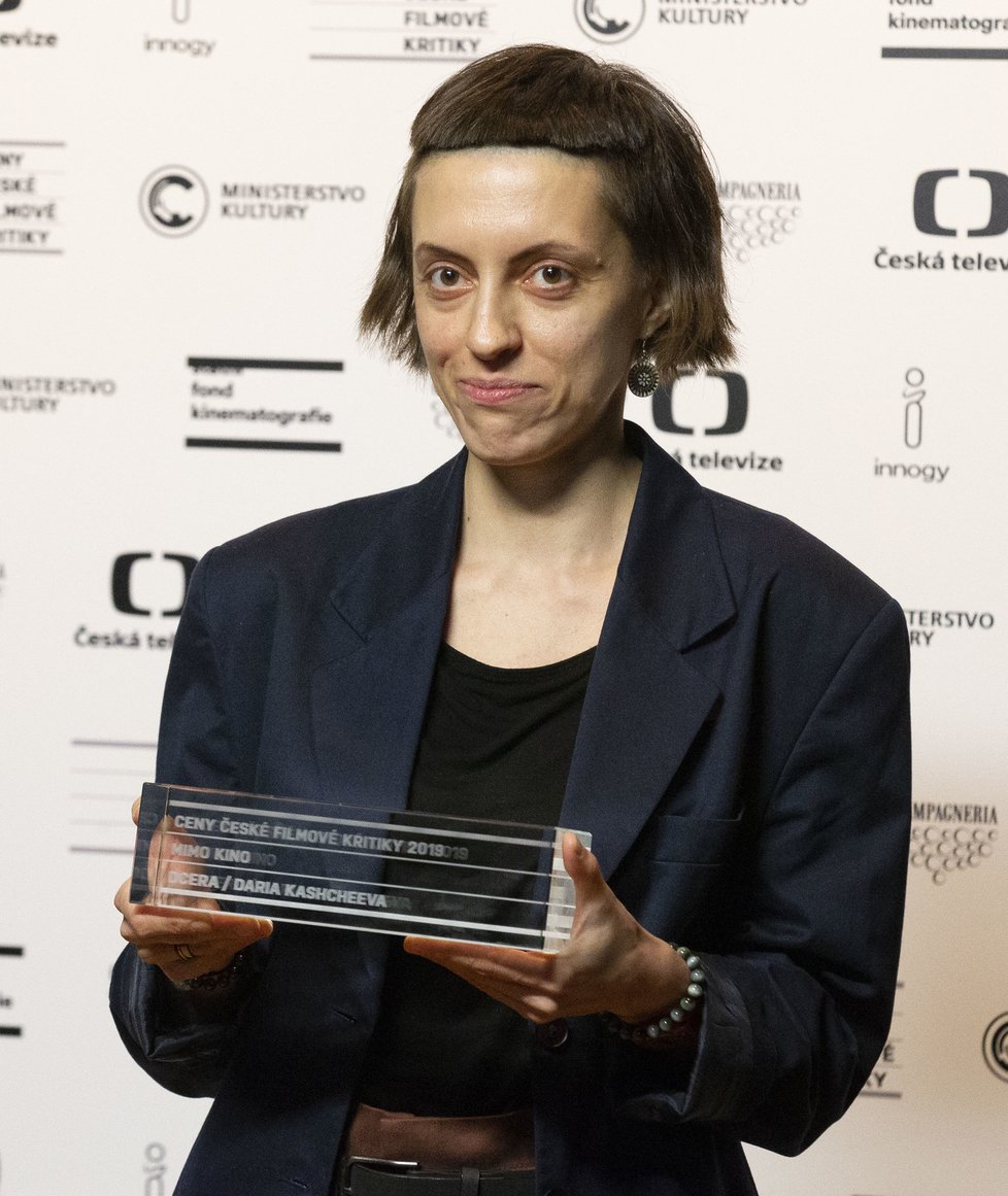 Studentka pražské FAMU Daria Kaščejevová získala cenu za autorský snímek Dcera.