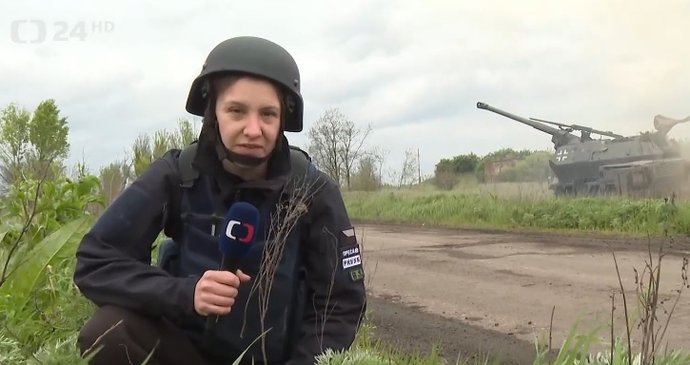 War reporter Darja Stomatová in a report for CT