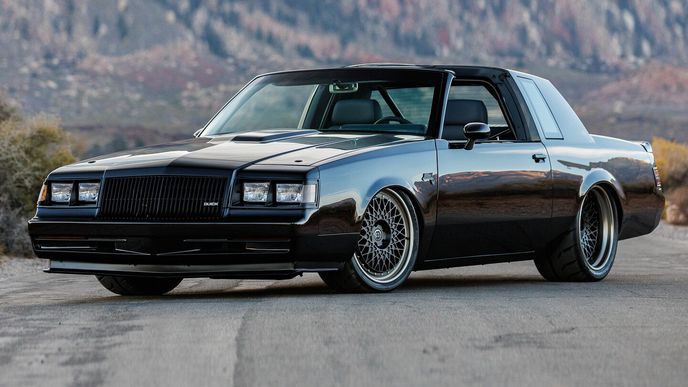 Dark Knight (Buick Regal Grand National T-Top) Dark Knight (Buick Regal Grand National T-Top)