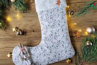 Punčocha na dárky snadno a rychle? Udělejte radost nejen dětem adventní dekorací se Školou šití