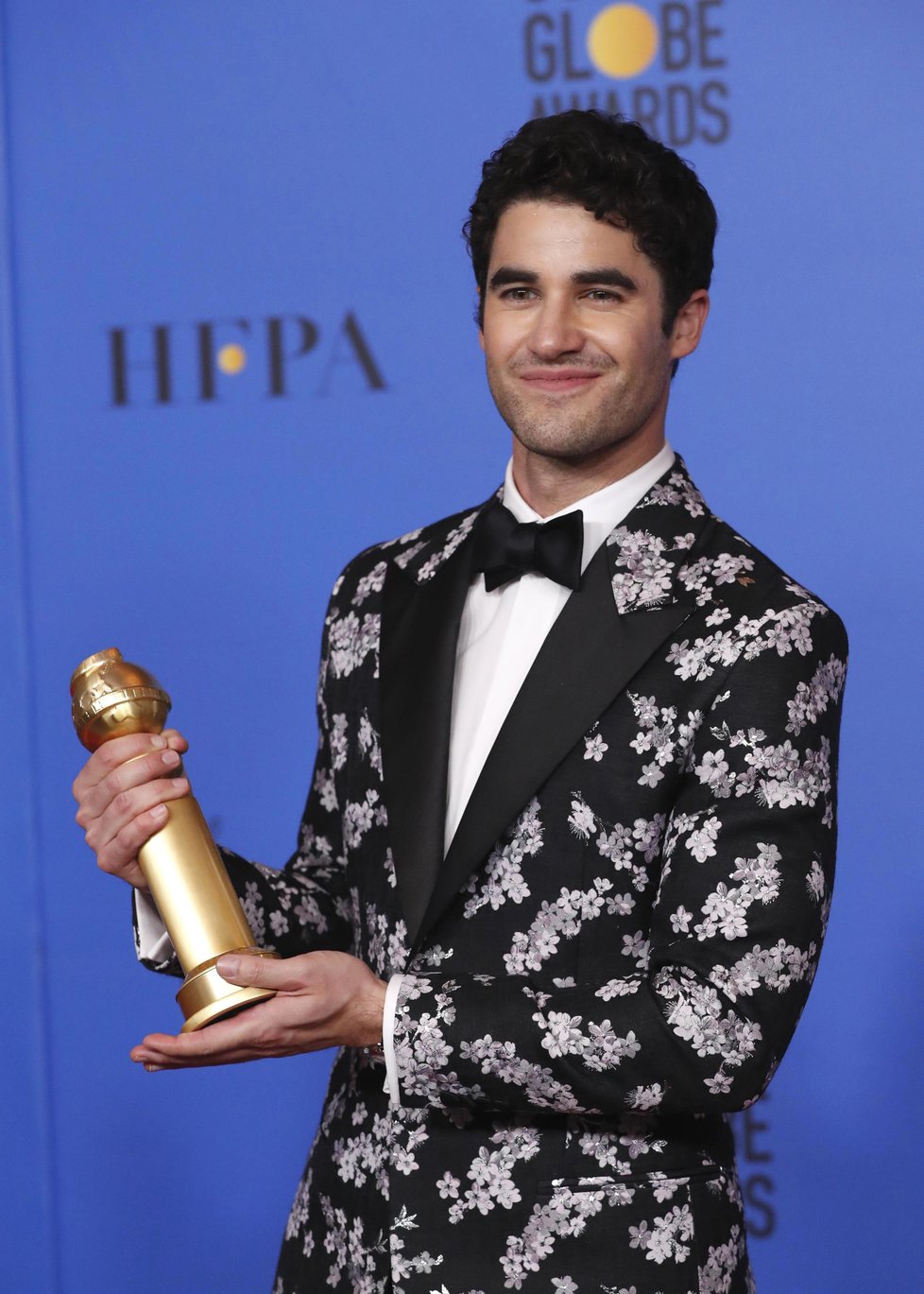 Darren Criss se Zlatým glóbem