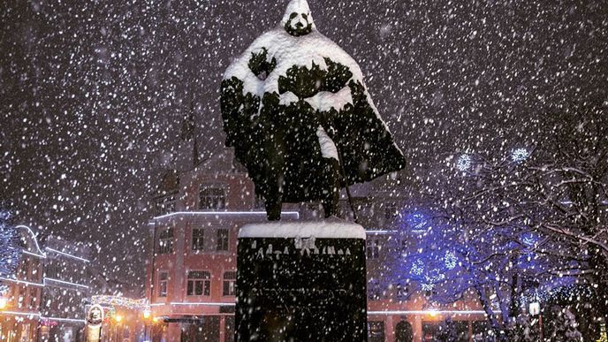 darth-vader-monument