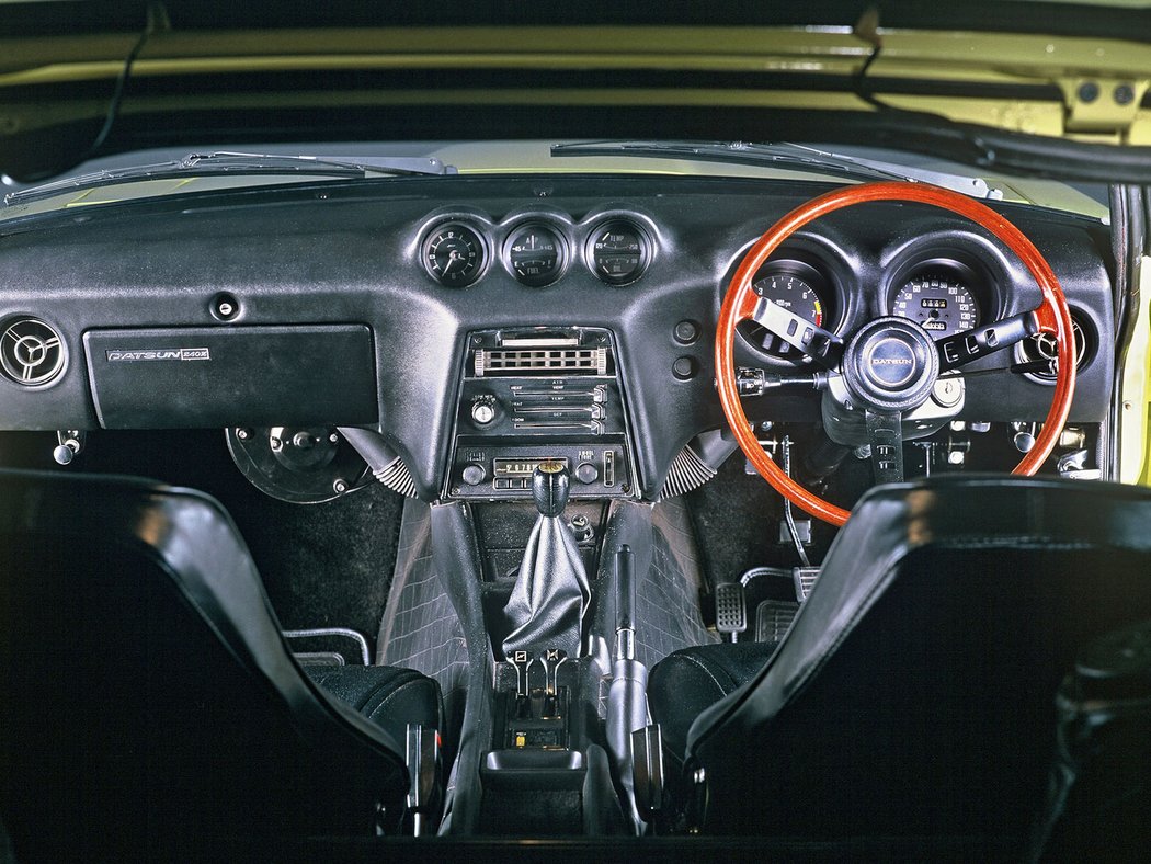 Datsun 240Z UK (1969)