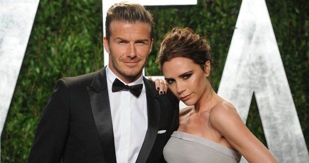 Dokonalá kombinace?  David Beckham měří 185 cm, Victoria 163 cm.