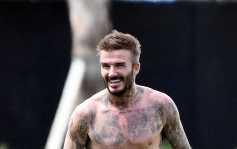 David Beckham na fotbal ani v době koronaviru nerezignoval