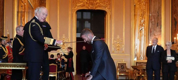 Povýšení Sira Davida Beckhama