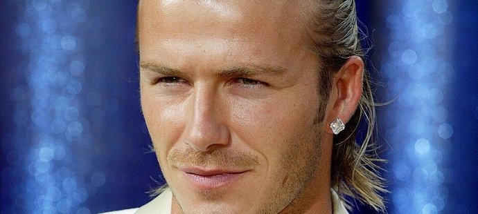 Do Realu Madrid přestoupil s ikonickým účesem bojovníka