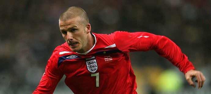 V roce 2008 šly vlasy znovu dolů