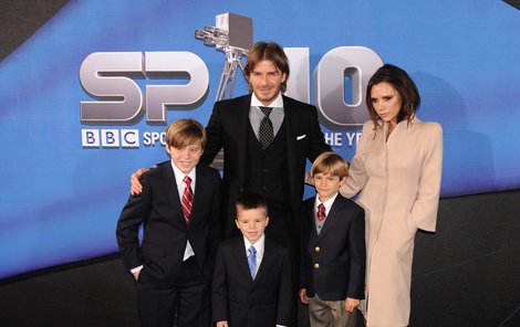 Beckhamovic rodina se rozroste o vytoužené děvčátko.