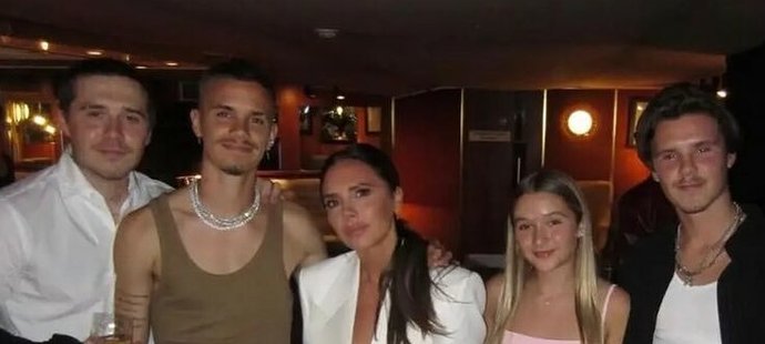 Celá rodina spolu drží