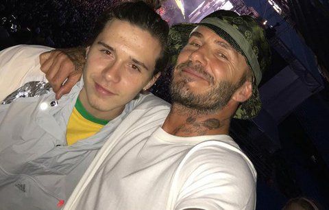 Celebrity na síti: Kdo se vdával a s kým si David Beckham užil koncert?