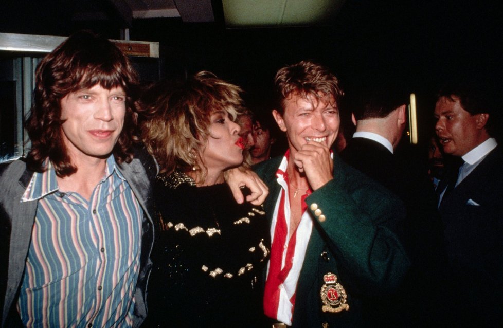 David Bowie strávil divokou noc s Mickem Jaggerem.