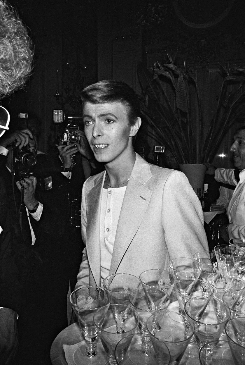 Legendární zpěvák David Bowie zemřel dva dny po svých 69. narozeninách. Podlehl rakovině