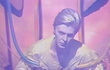 Kostým Davida Bowieho z klipu Ashes to Ashes jde do dražby