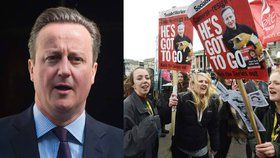 Protest proti vládním škrtům a Davidu Cameronovi v centru Londýna