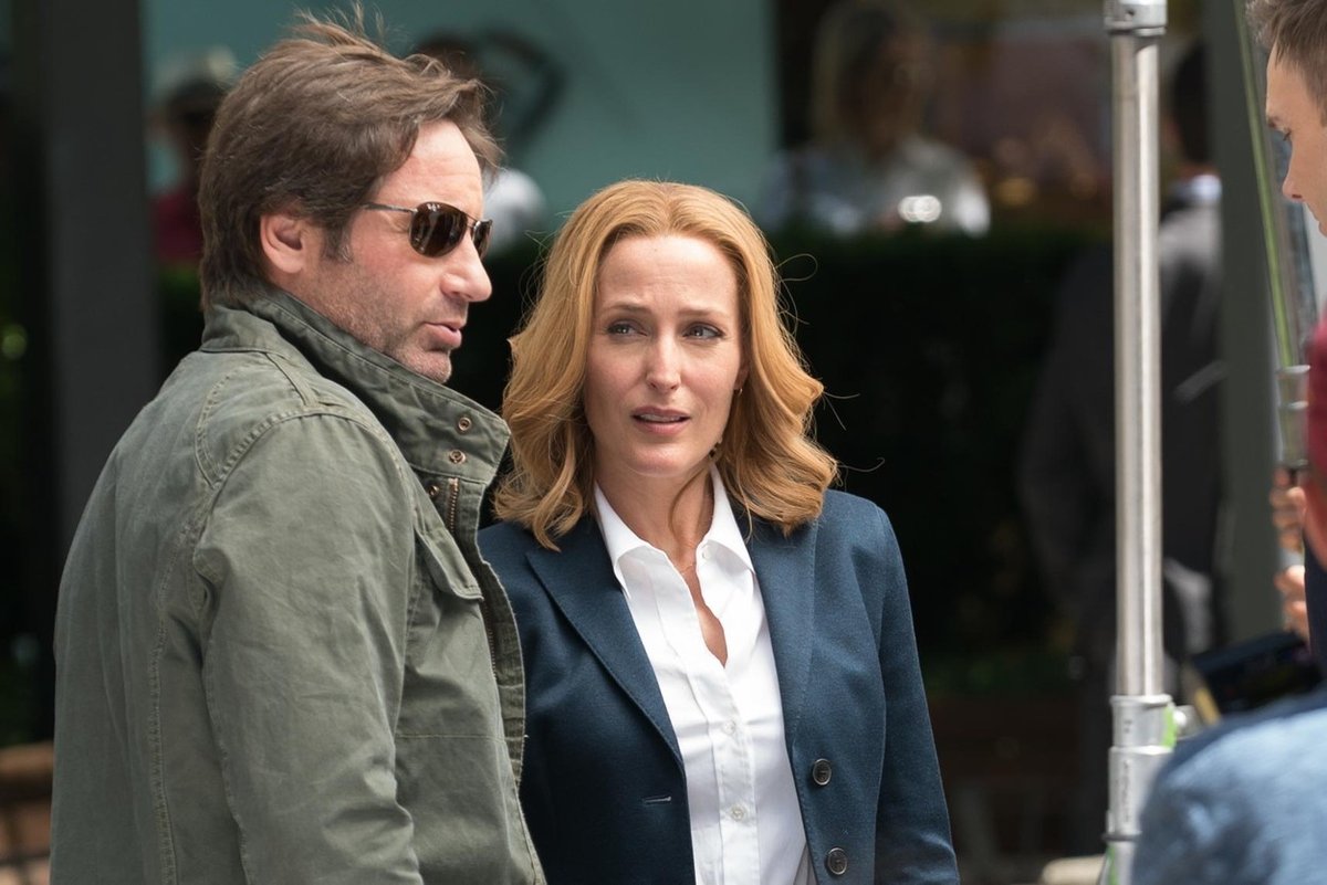 Fox Mulder a Dana Scullyová jsou zpět na scéně.