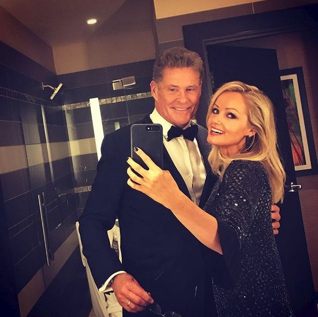 David Hasselhoff s partnerkou Hayley Roberts