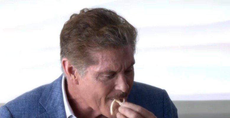 David Hasselhoff zkusil slovenské korbáčky.