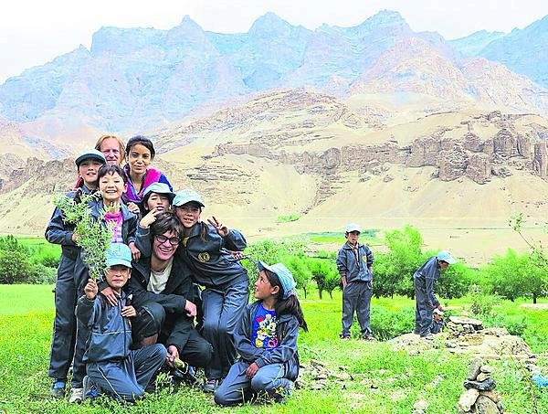 Jako dobrovolník odjel s Brontosaury v Himalájích na šest týdnů do Tibetu. 